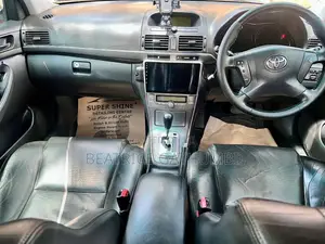 Toyota Avensis 2005 Blue