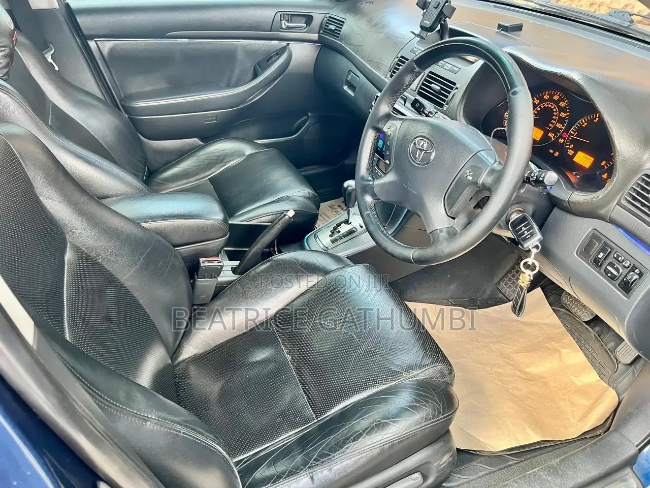 Toyota Avensis 2005 Blue