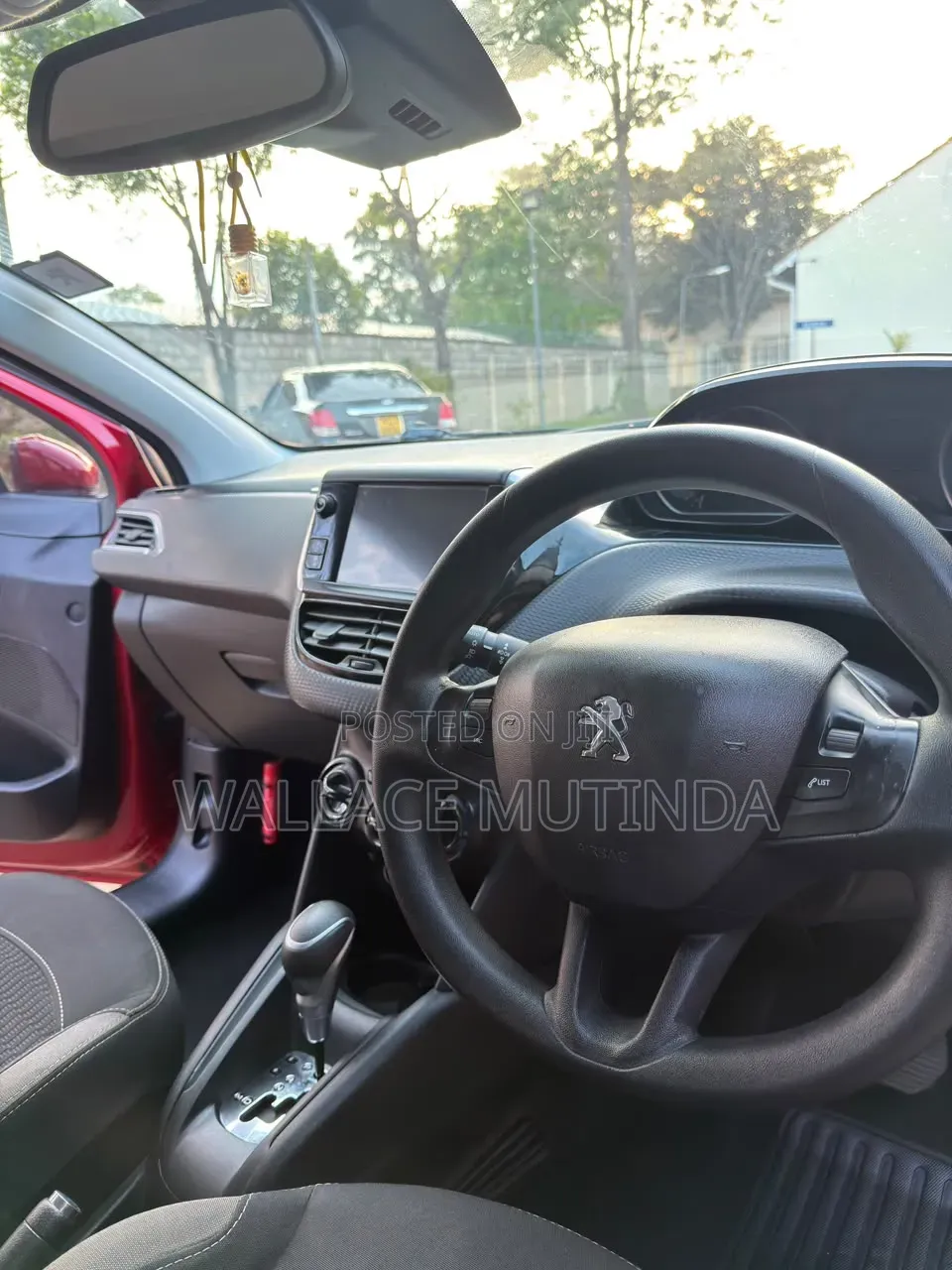 Peugeot 208 2016 Burgundy