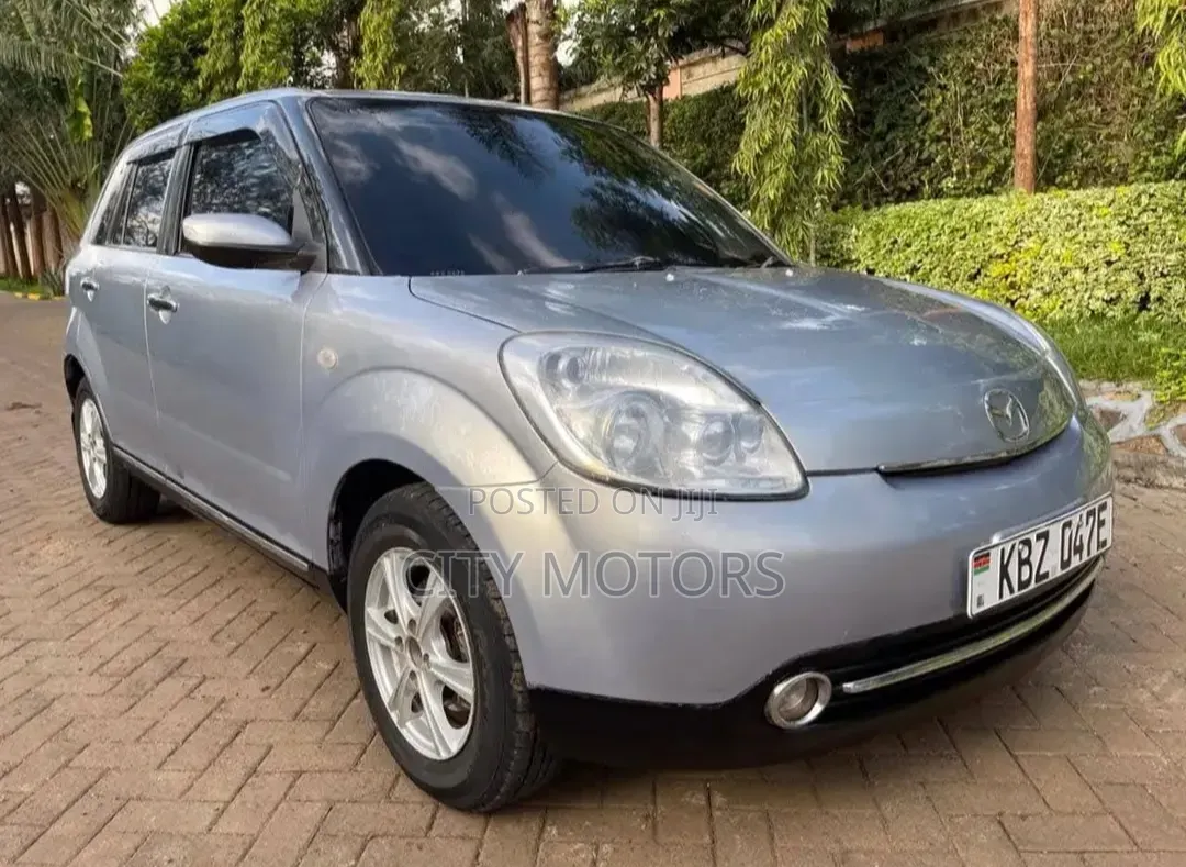 Mazda Verisa 2007 Silver