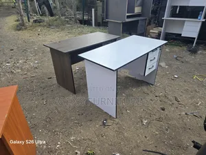 Pure White Office Desk *Workstation for Office Table
