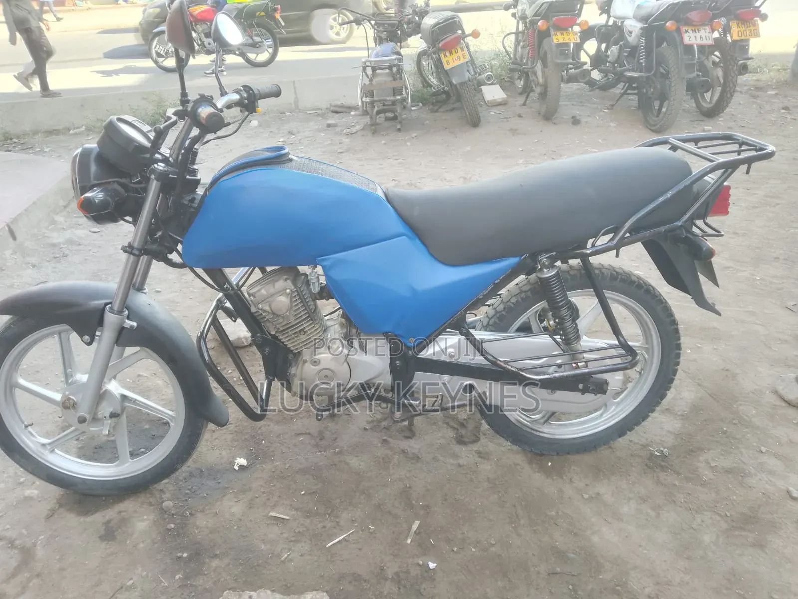 Honda CB 2018 Blue