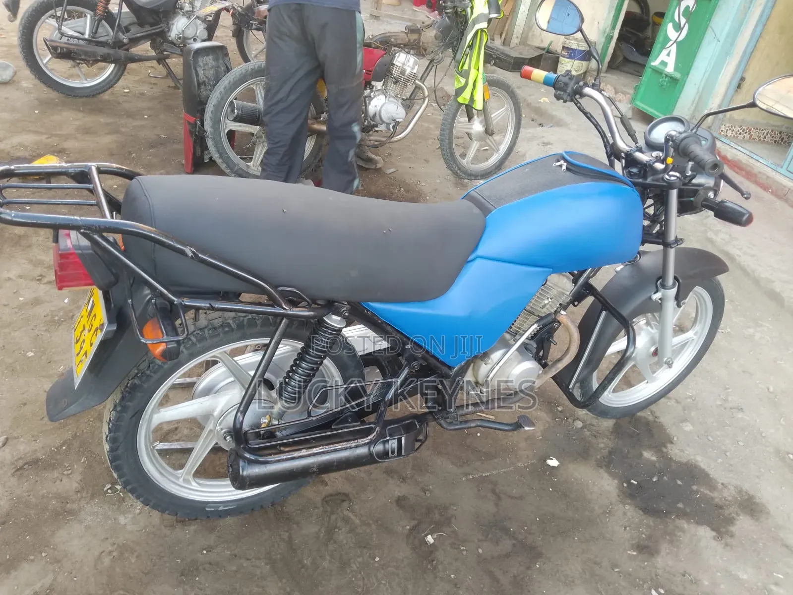 Honda CB 2018 Blue