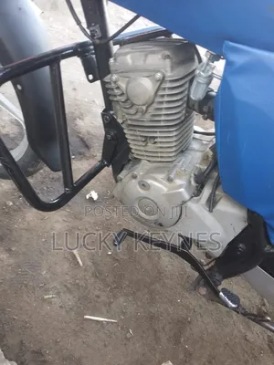 Honda CB 2018 Blue