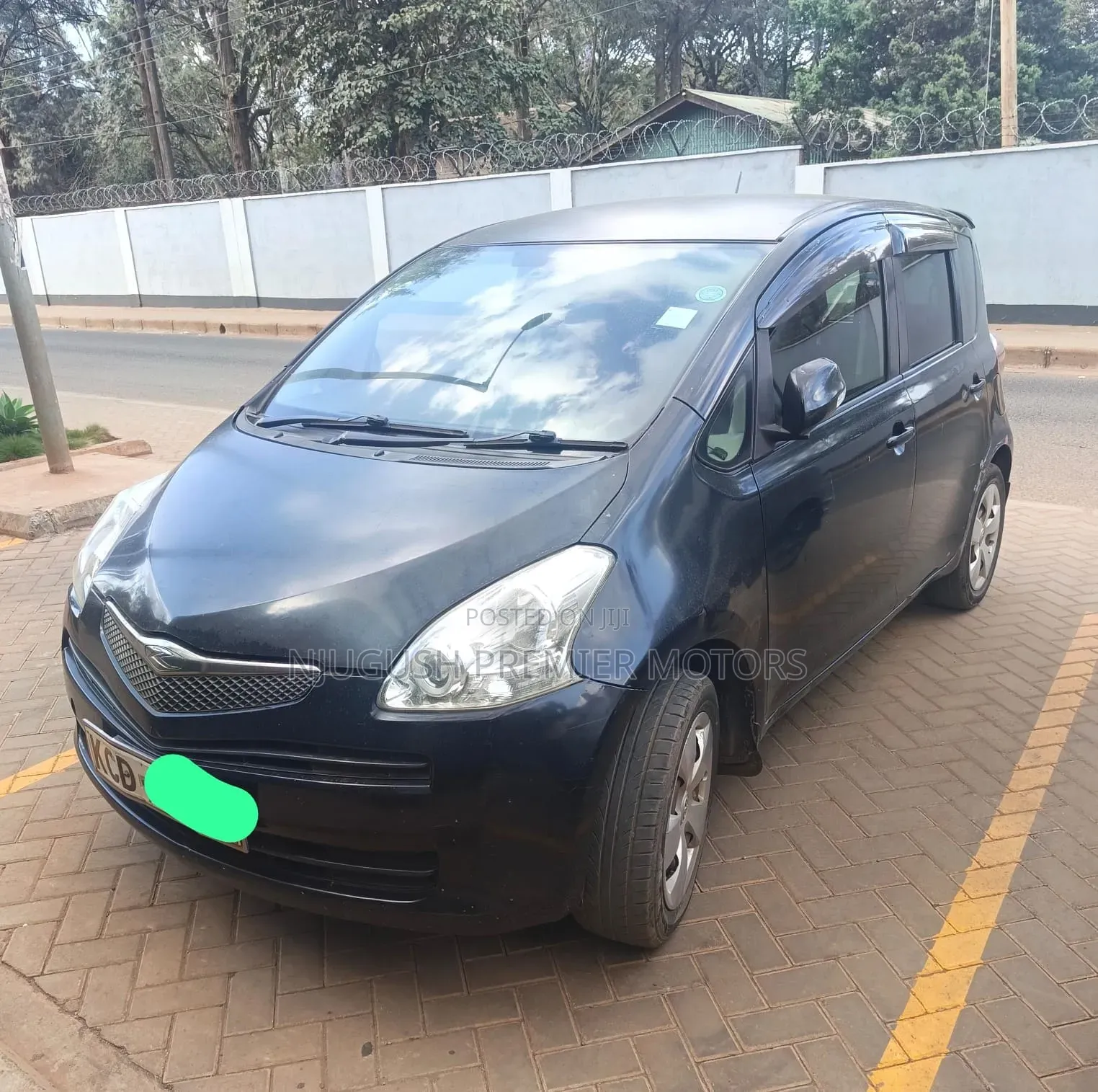 Toyota Ractis 2008 Black