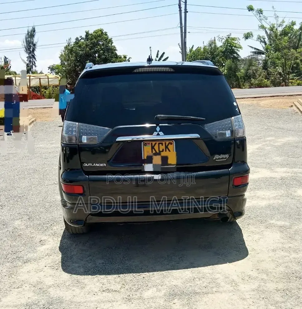 Mitsubishi Outlander 2010 Black