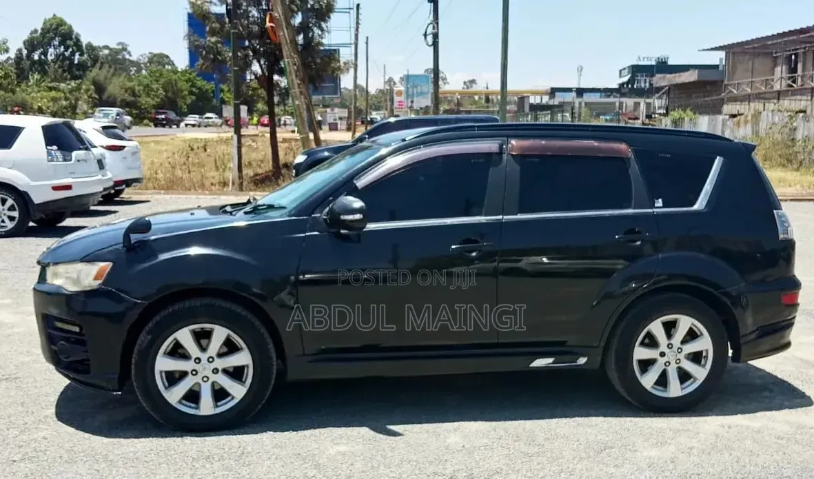 Mitsubishi Outlander 2010 Black