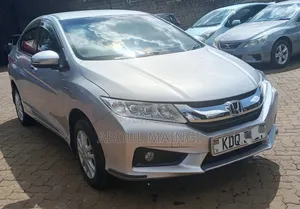 Honda Grace 2017 Silver