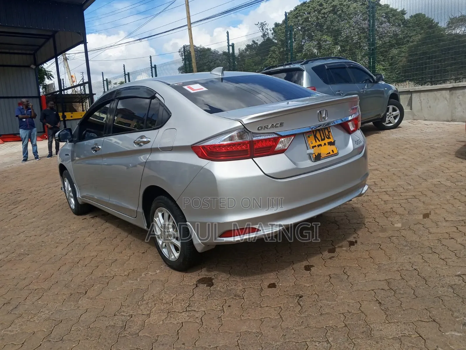 Honda Grace 2017 Silver