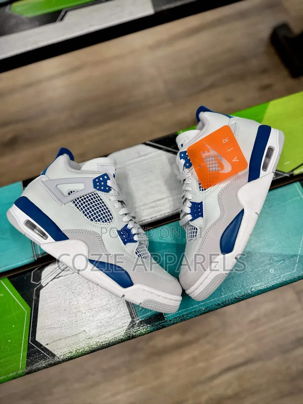Air Jordan 4 Retro "Military Blue"