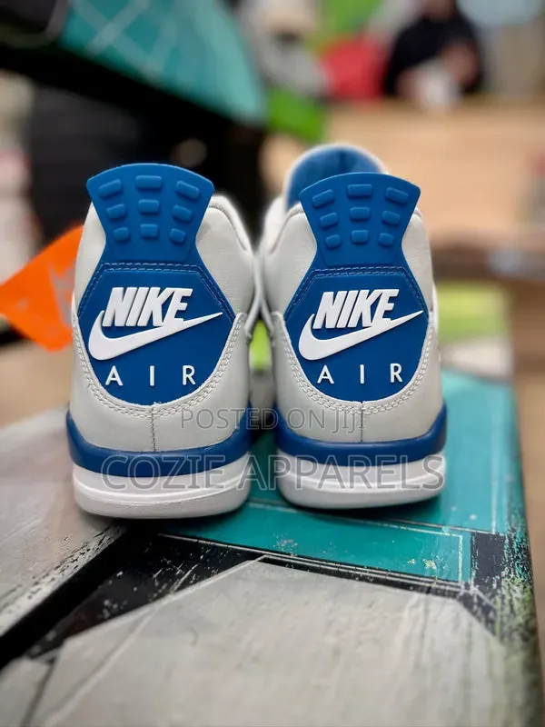 Air Jordan 4 Retro "Military Blue"
