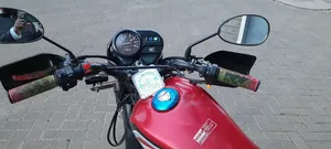 Honda CB 2022 Red