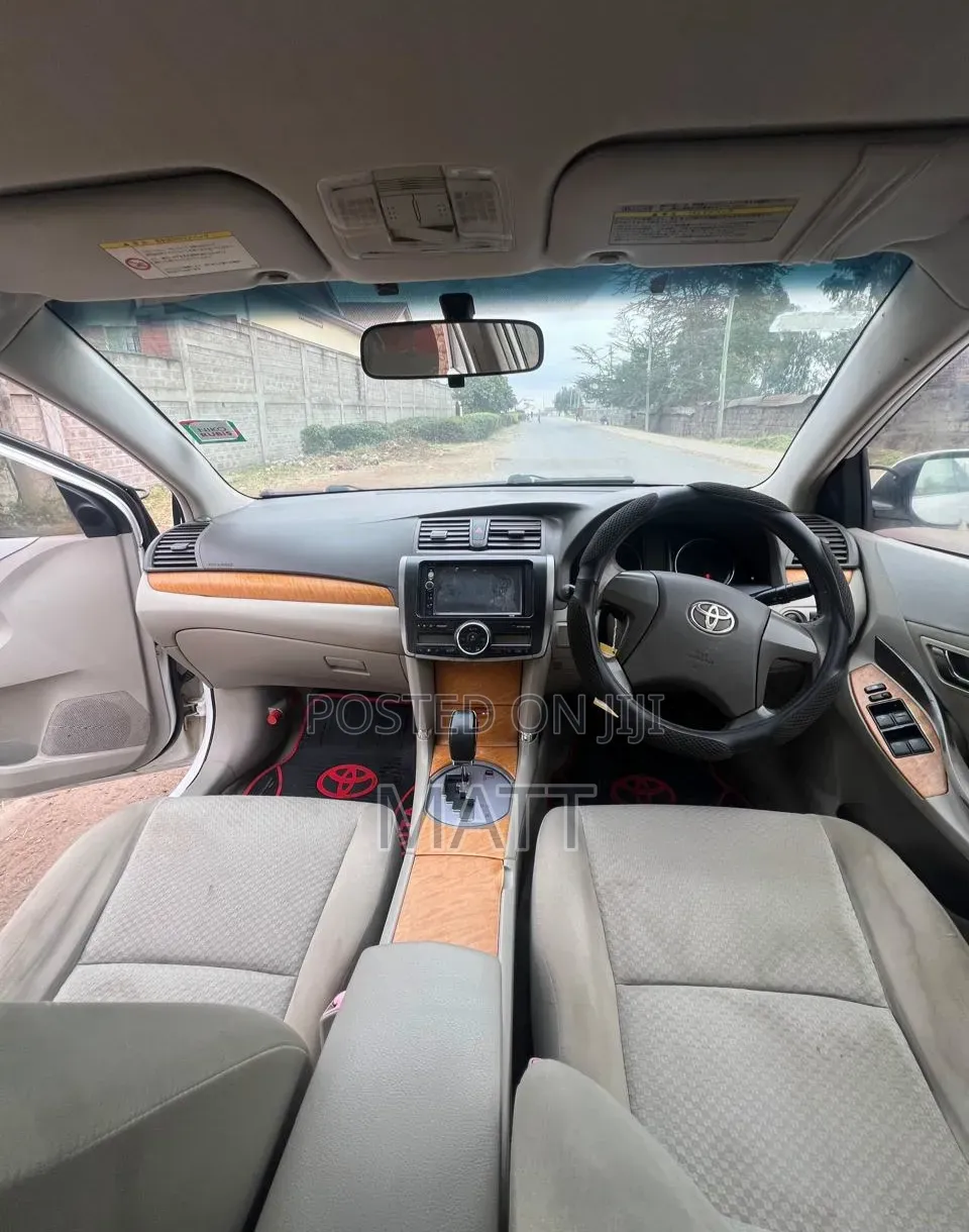 Toyota Premio 2010 Pearl