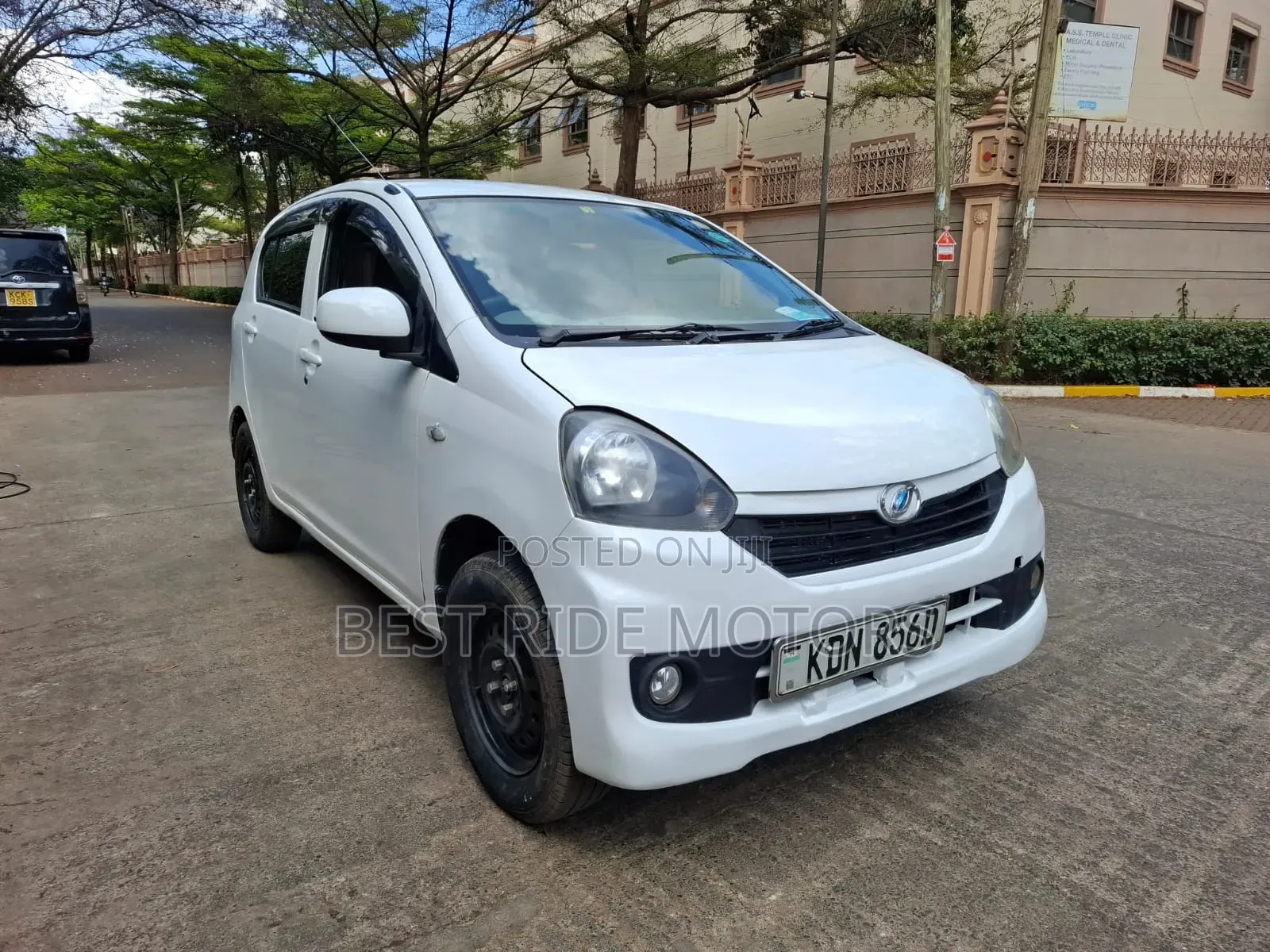 Daihatsu Mira 2016 White