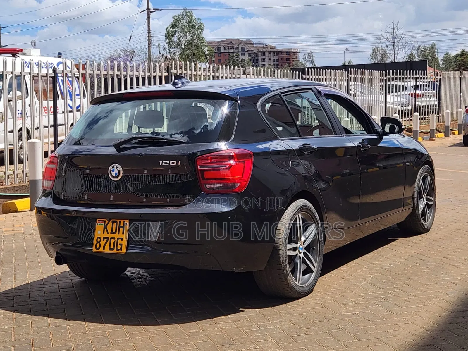 BMW 120i 2015 Black