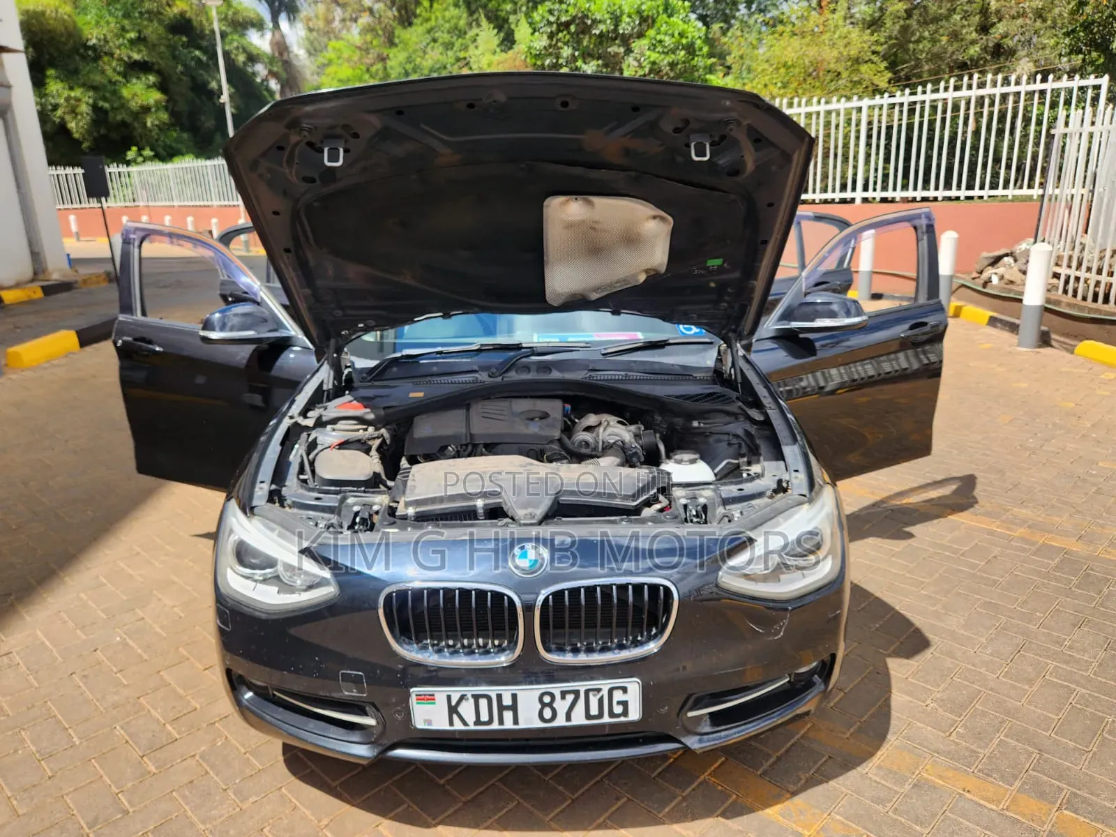 BMW 120i 2015 Black
