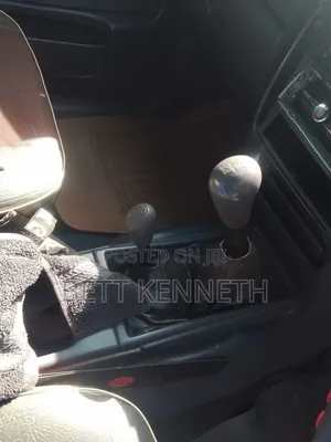 Toyota Hilux 2.5 Cab 2005 Gray