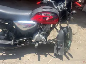 Bajaj Boxer 125 2024 Red