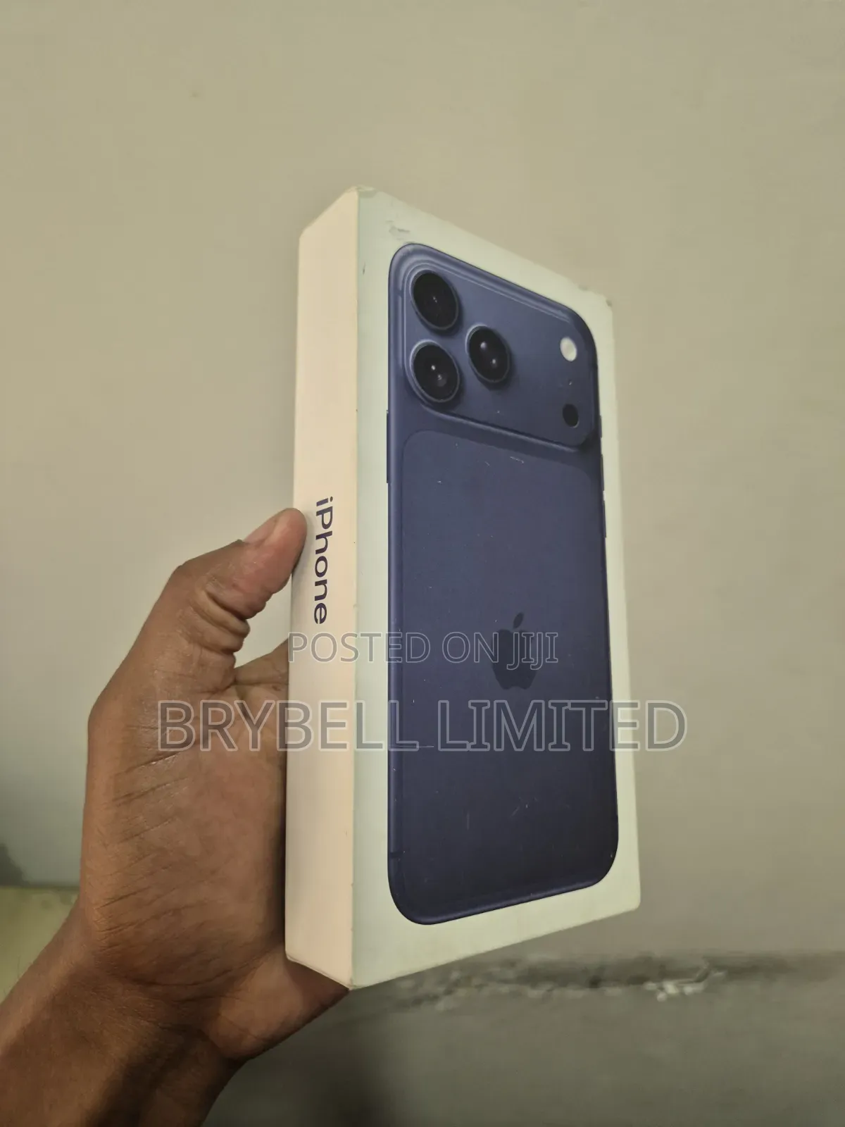 New Apple iPhone 17 Pro Max 256 GB Blue