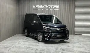 Toyota Voxy 2019 Blue
