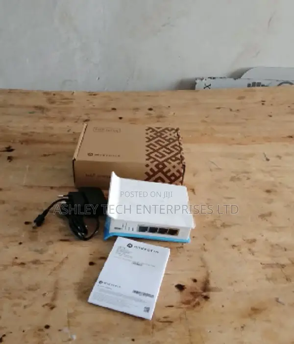 MikroTik hAP Lite 4-Port WiFi Router -
