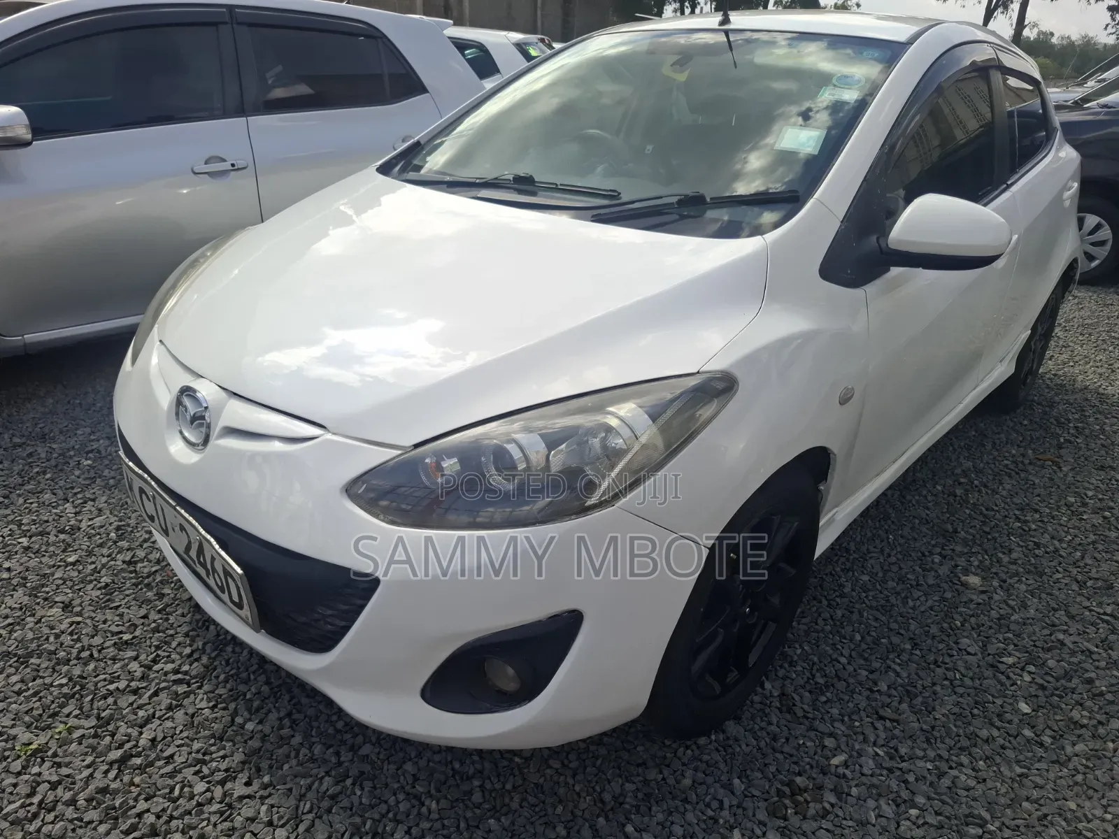 Mazda Demio 2012