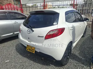 Mazda Demio 2012