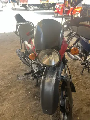 Bajaj Boxer 125 2023 Red