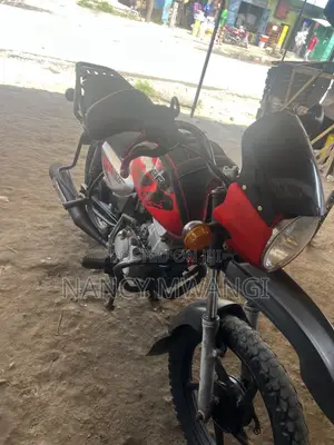 Bajaj Boxer 125 2023 Red