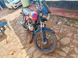 Bajaj Boxer 150 UG 2023 Red