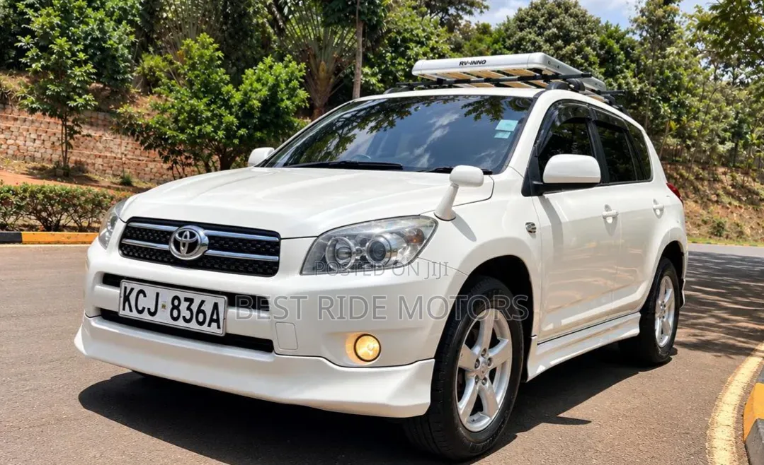 Toyota RAV4 4x4 2009 White