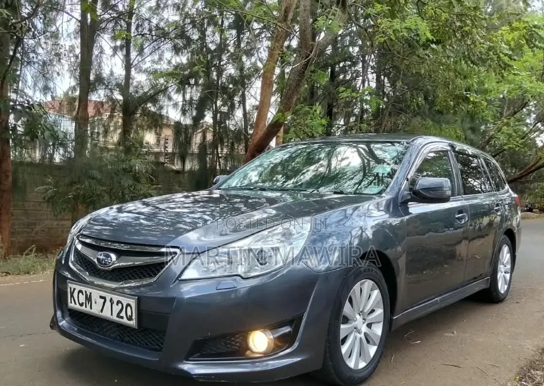 Subaru Legacy 2010 Gray