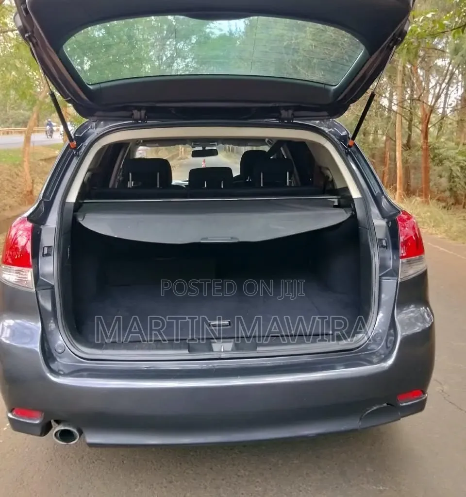 Subaru Legacy 2010 Gray