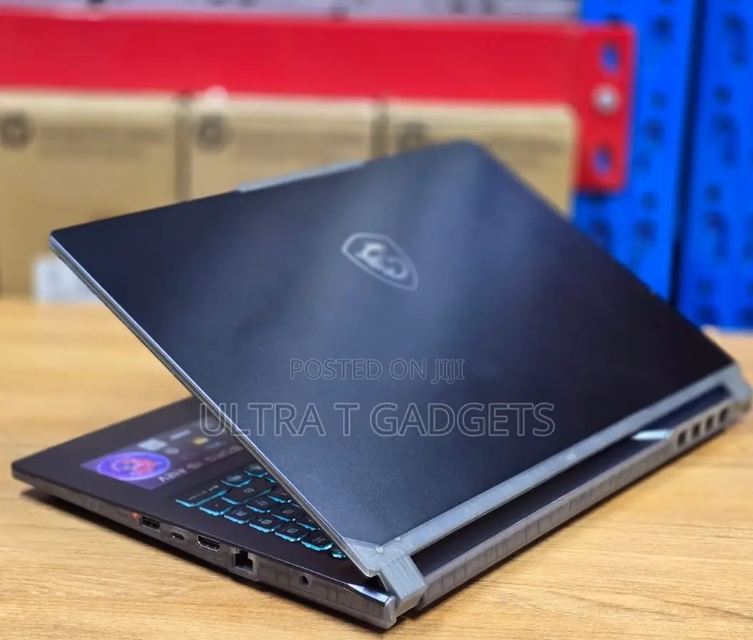 Laptop MSI Cyborg 15 24GB Intel Core i7 SSD 512GB