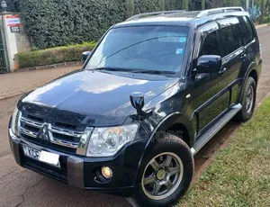 Mitsubishi Pajero 2008 Black