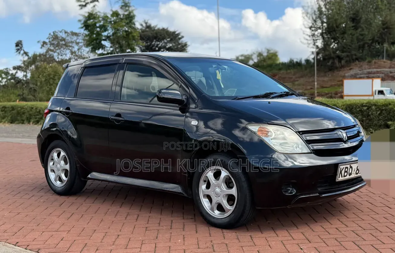 Toyota IST 2006 Black