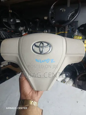 Toyota Isis Steering Airbag