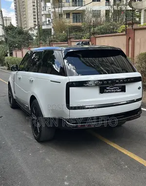 Land Rover Range Rover Vogue 2022 White