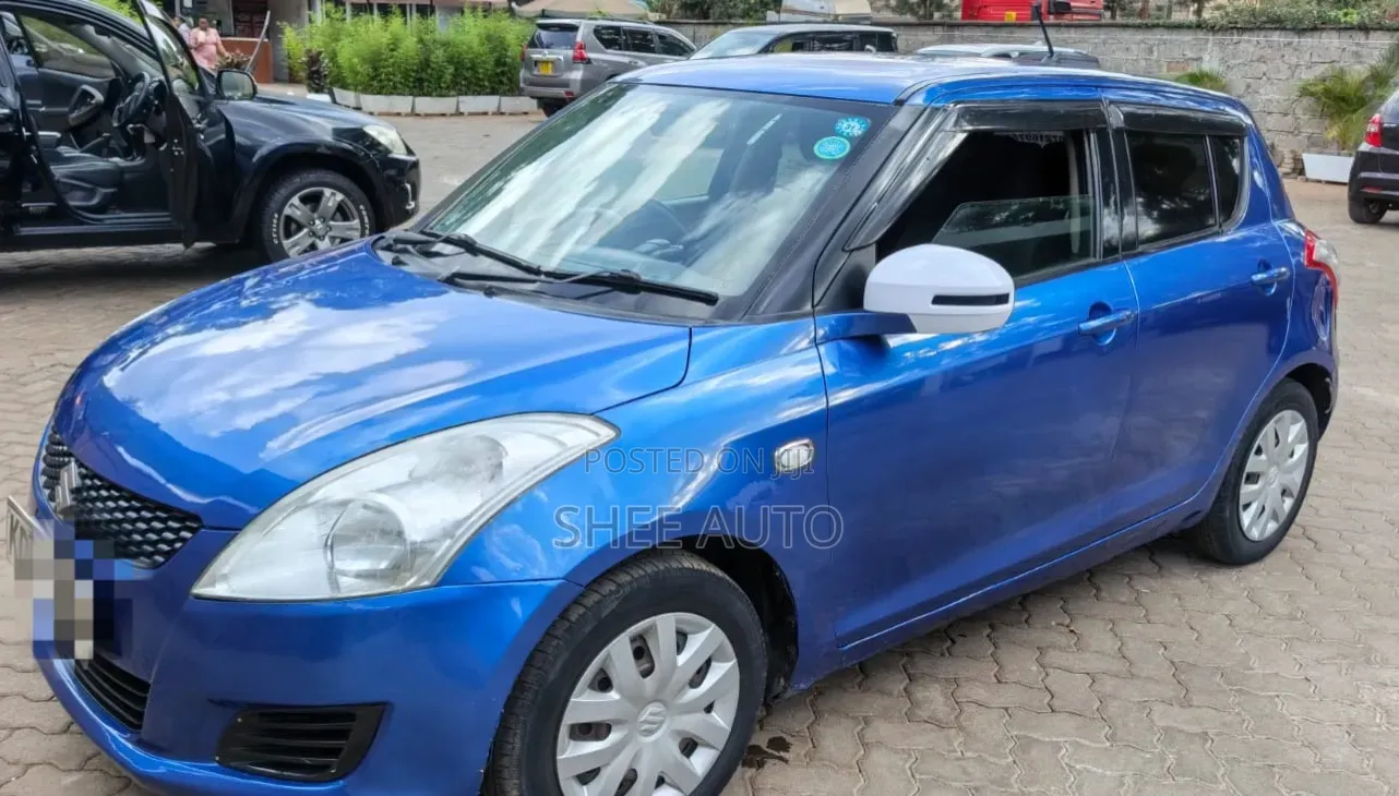 Suzuki Swift 2013 Blue