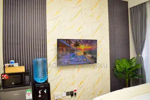 Crown Suite