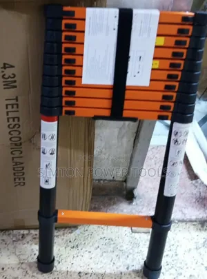 4.3-Meter Single Telescopic Aluminium Extension Ladder.