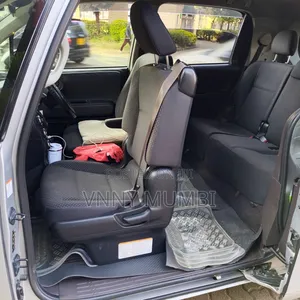 Toyota Spade 1.5 2016 Silver