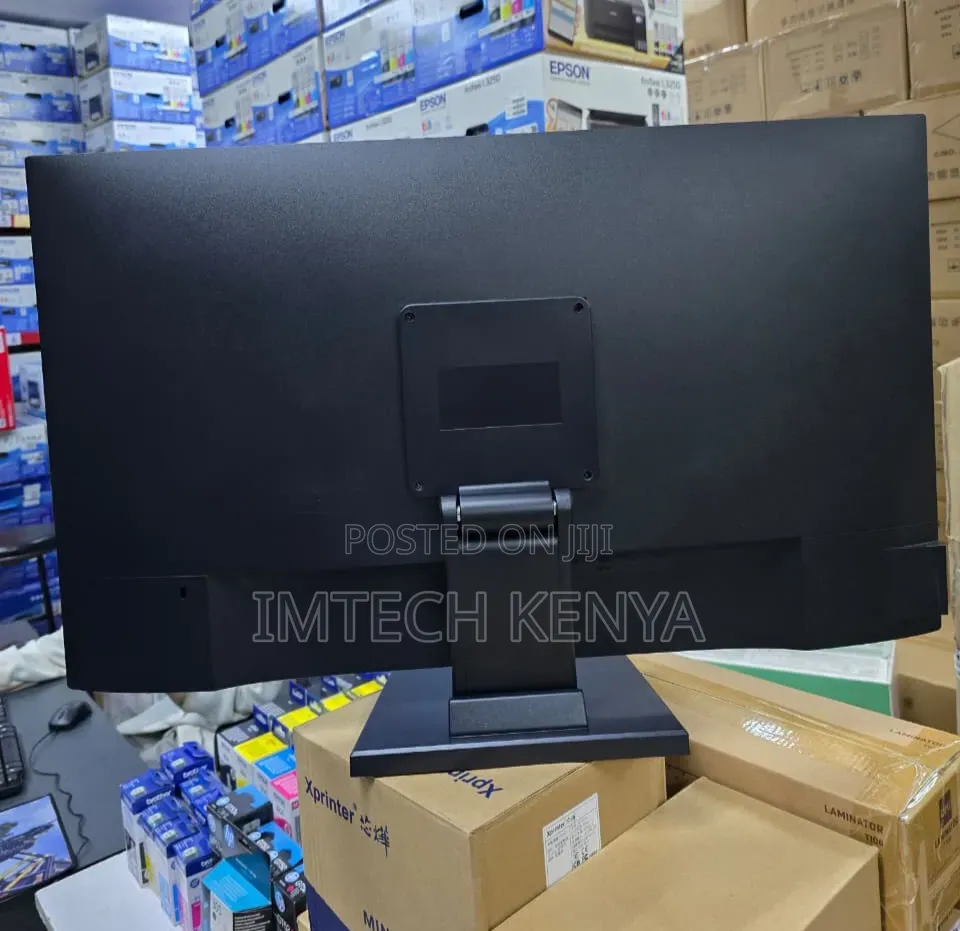 Dell Monitor 27" Frameless Egde to Edge FullHD