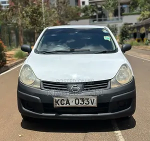 Nissan Advan 2007 White