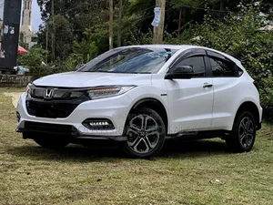 Honda Vezel 1.5 2WD 172 hp 2019 Pearl