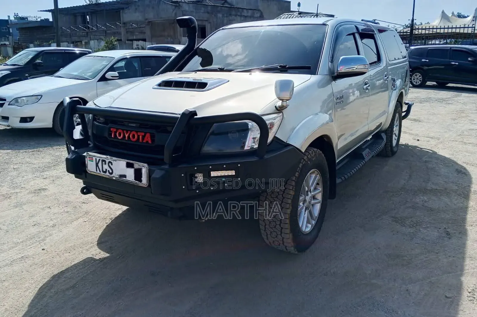 Toyota Hilux 2012 Gray