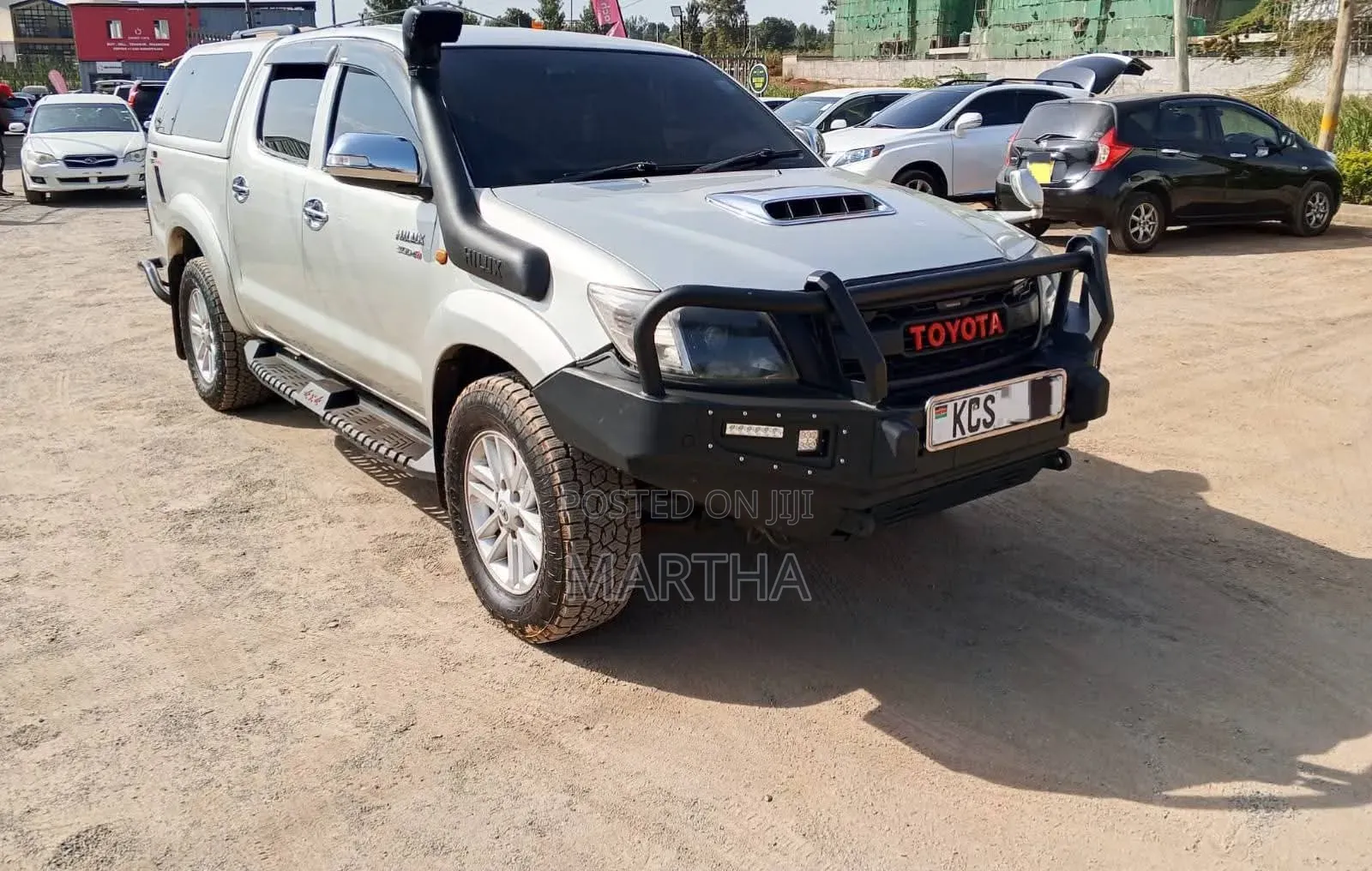 Toyota Hilux 2012 Gray