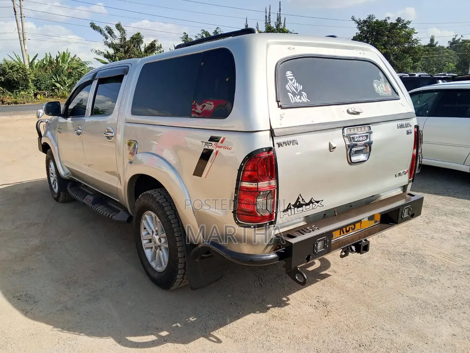 Toyota Hilux 2012 Gray