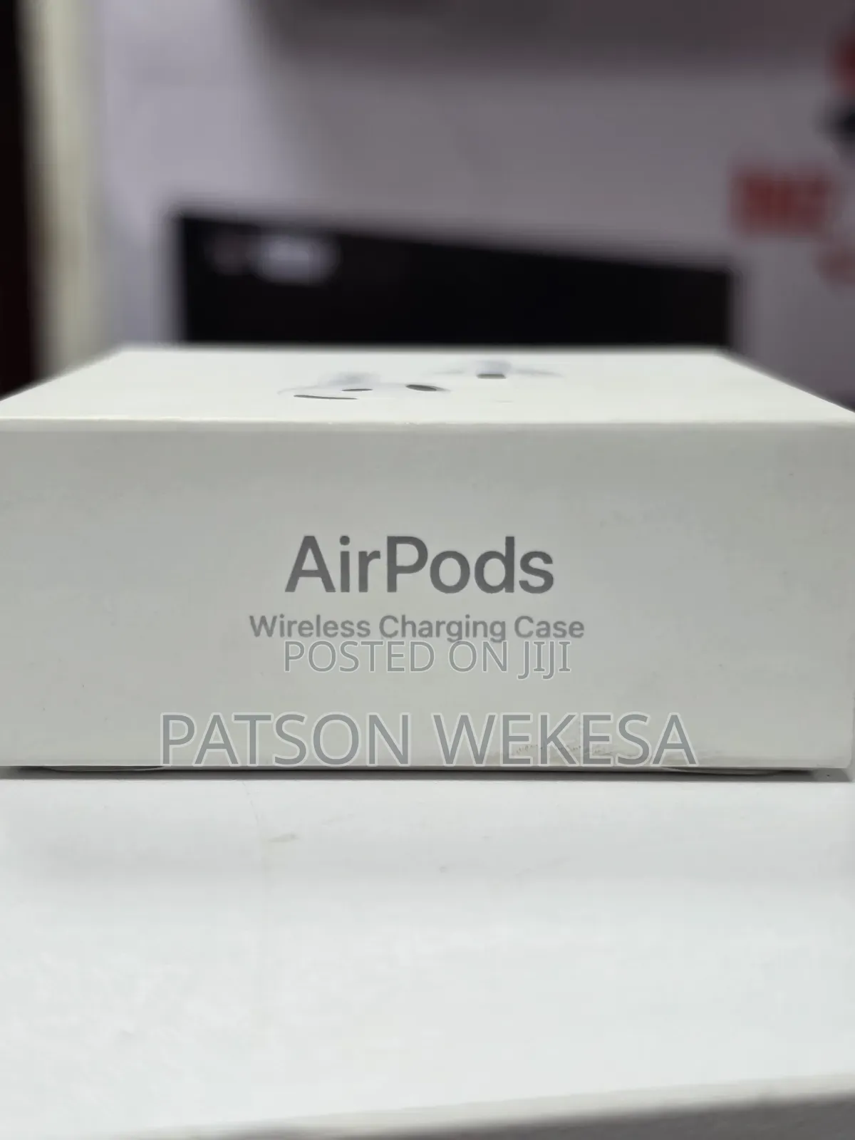 Apple AirPods 5 With Wireless Charging Case