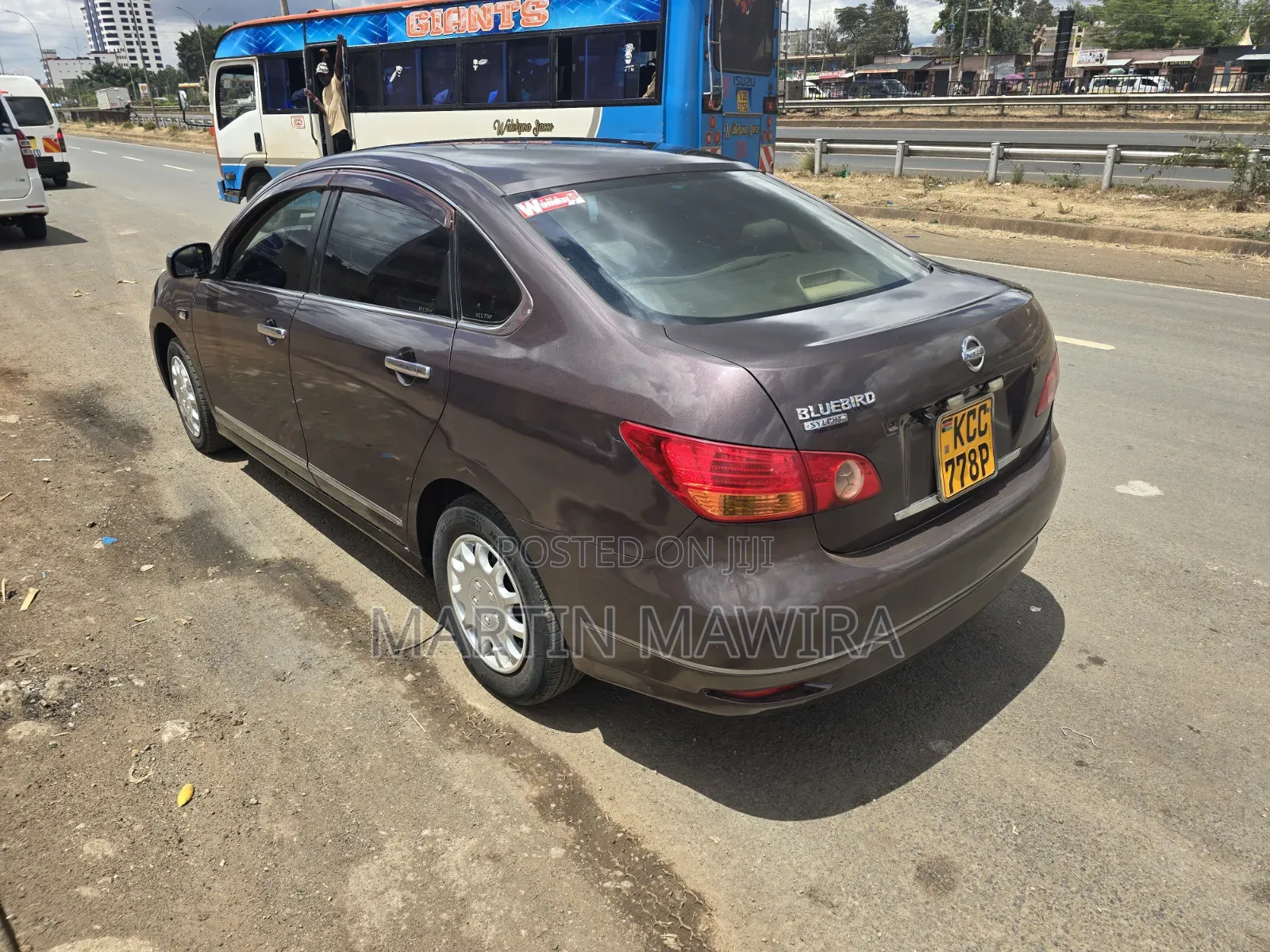 Nissan Bluebird 2008 Brown